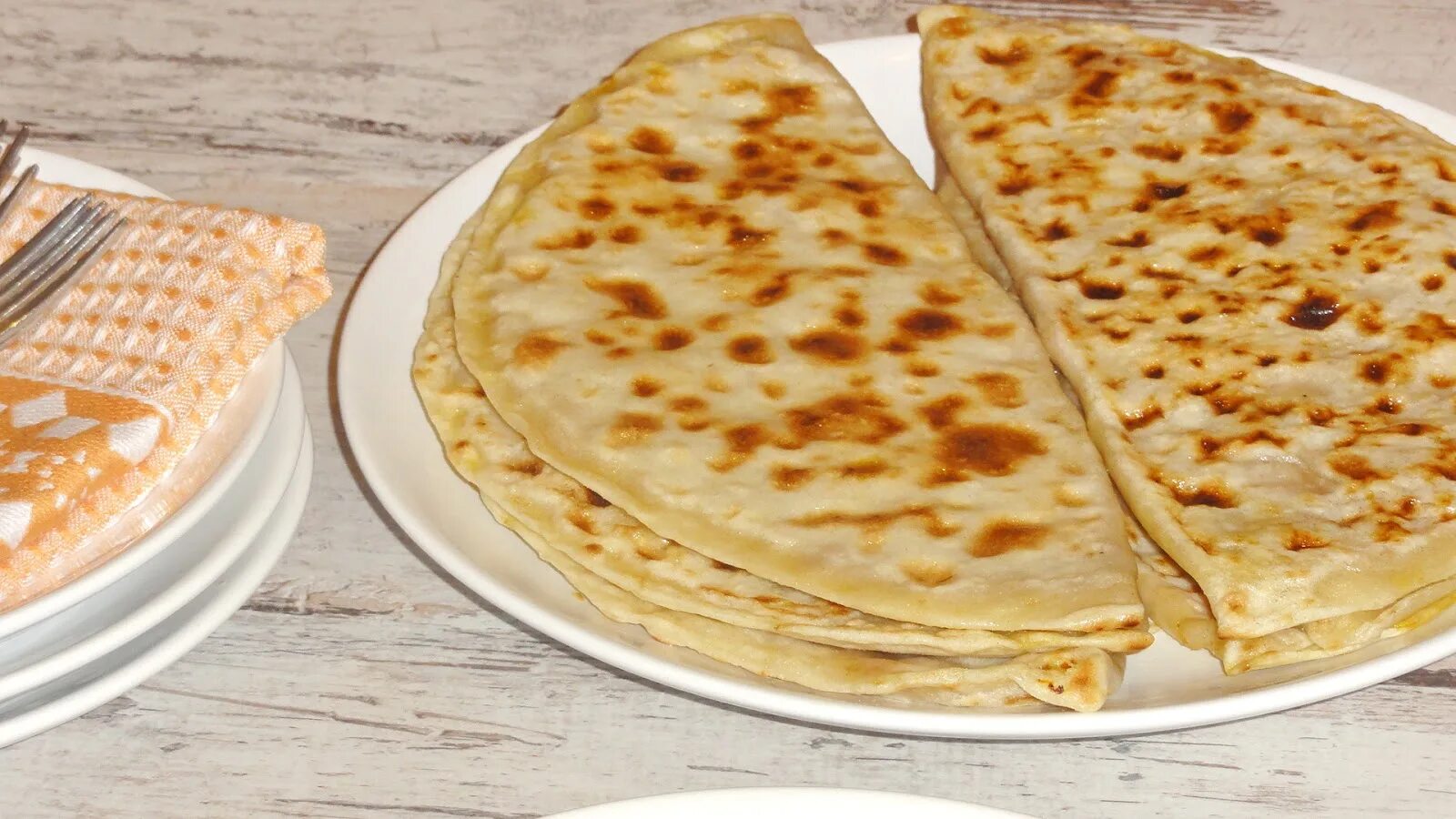 чуду рецепт дагестанское на сковороде пошаговый. чуду рецепт дагестанское на сковороде пошаговый. дагестанский пирог чуду. дагестанские лепешки чуду. дагестанские лепешки чуду.