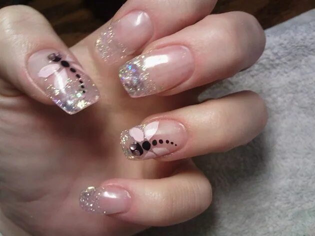 Маникюр прозрачный с рисунком Pin by Cuteopia on Style Hands + Nails Swag nails, Korean nail art, Nail manic