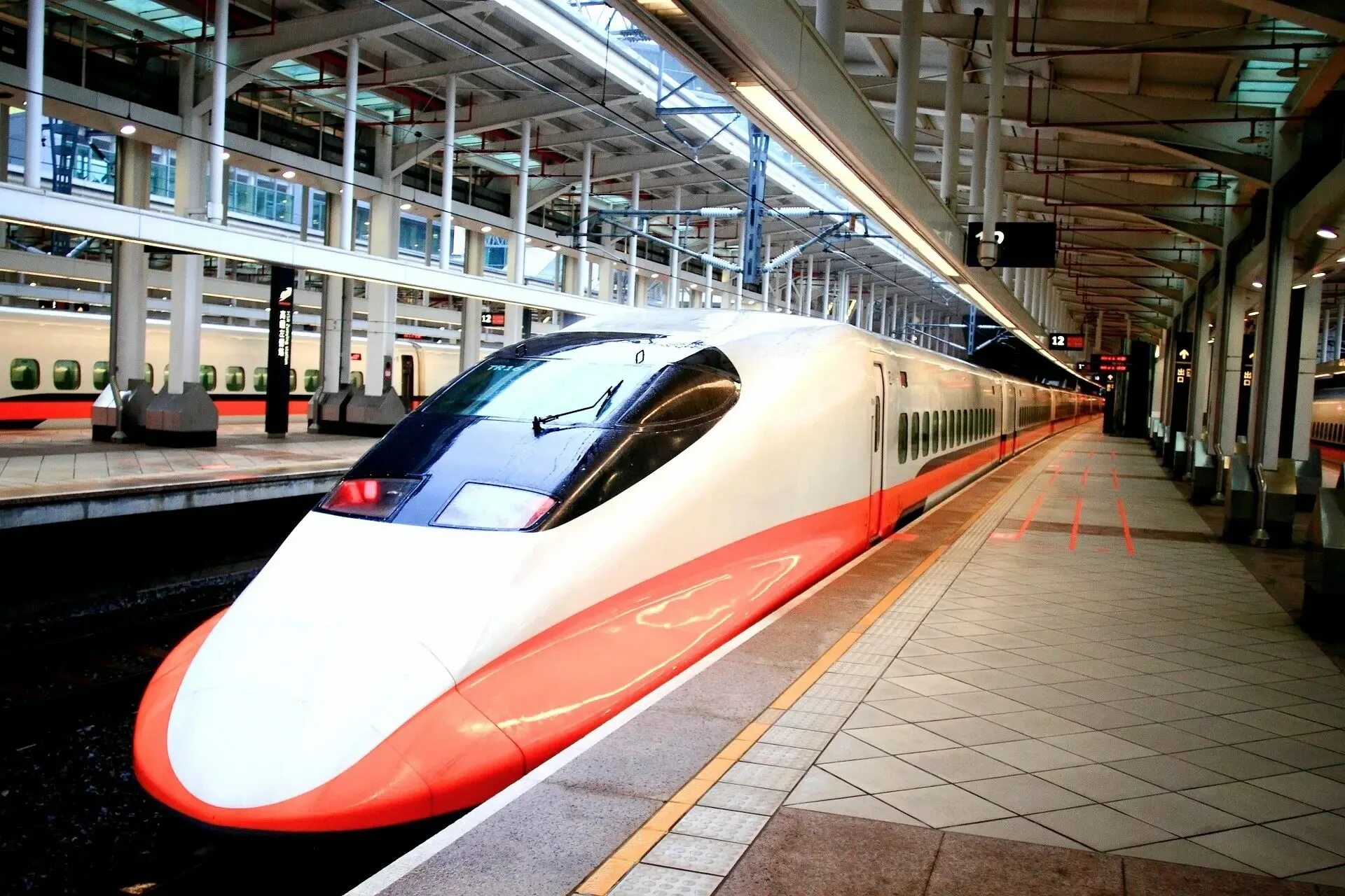 Japan speed. Скоростной поезд Синкансен. Высокоскоростные поезда Япония, Shinkansen. Высокоскоростная железная дорога Shinkansen.. Синкансен скорость поезда.