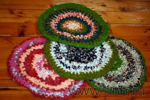 Как вязать коврик крючком из старых