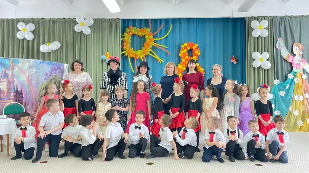 Детский сад 214 кмр. Детский сад семицветик ногинск. Уральская 214 краснодар. Детский сад 214 кмр. 214 садик казань.