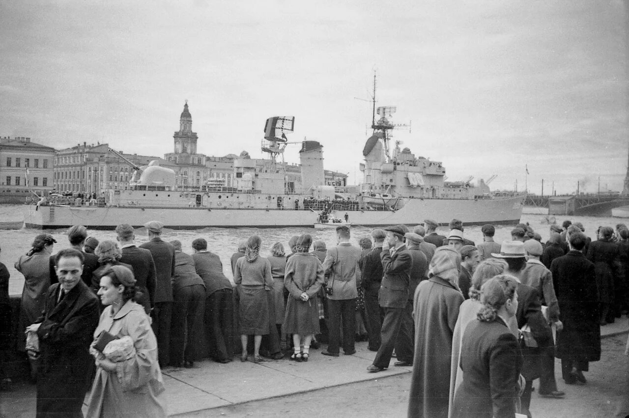 Июль 1956 год. Визит кораблей Швеции Ленинград. Ленинград 1956. Ленинград (с 1991 года — Санкт-Петербург).