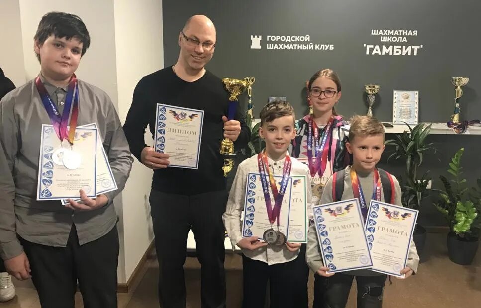 Сайт тмол таганрог. Тмол таганрог. тмол номер 4 лицей таганрог.