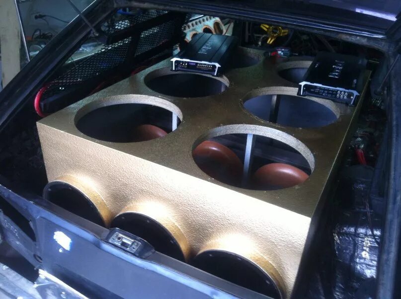 Ваз 2113 автозвук лоуд саунд. Лоуд саунд брелок. Лаунж саунд автозвук. R13 ваз лауд саунд. Четверть саунд.