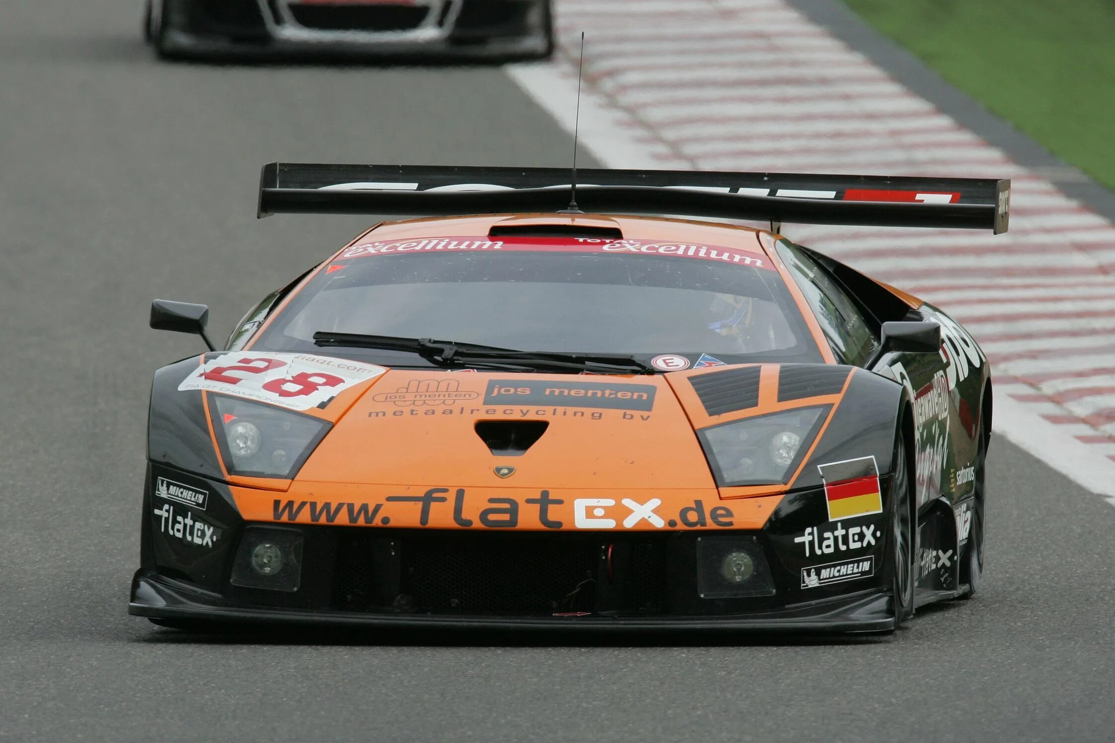 Какую гонку купить. Lamborghini Murcielago r-gt. Lamborghini Murcielago гоночная. Lamborghini Murcielago Race car. FIA gt1 Lamborghini.