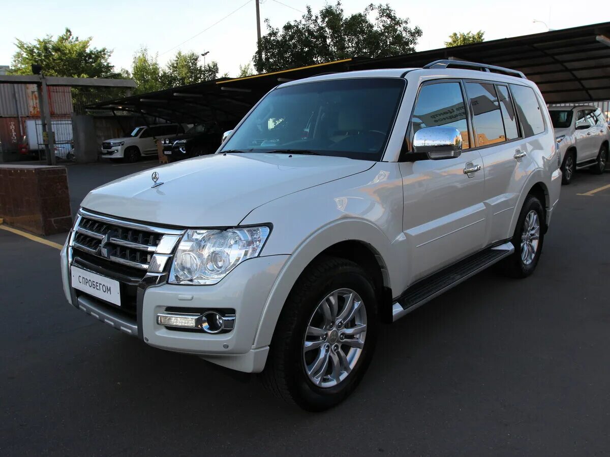 Mitsubishi pajero 2021. арабские паджеро. арабские паджеро. паджеро 4 3. паджеро 4 арабский.