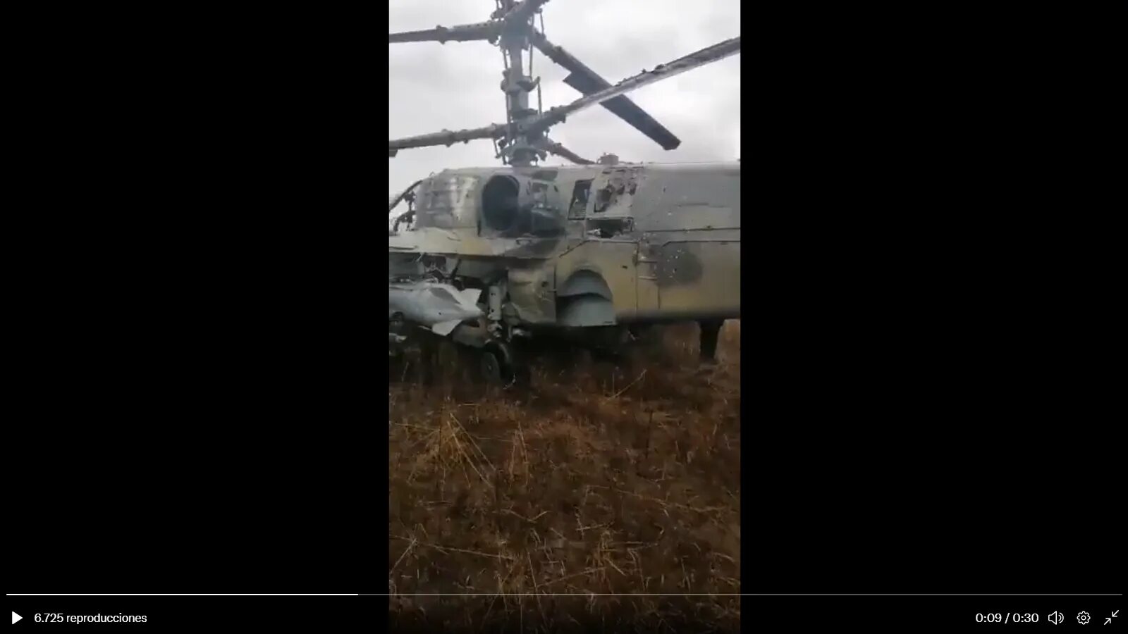 Нападение россии видео. Ка-52 Гостомель. Ка-52 вертолёт подбитый. Подбитый ка 52 в Гостомеле.
