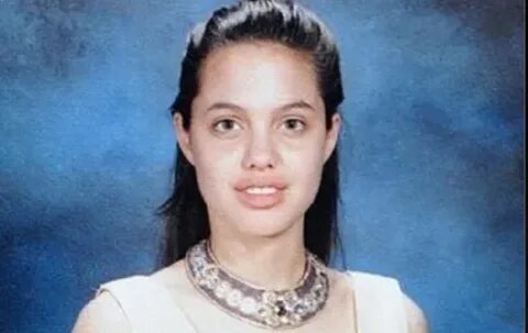 Аквапарктегі жалаңаш қыздардың жасырын видеосы