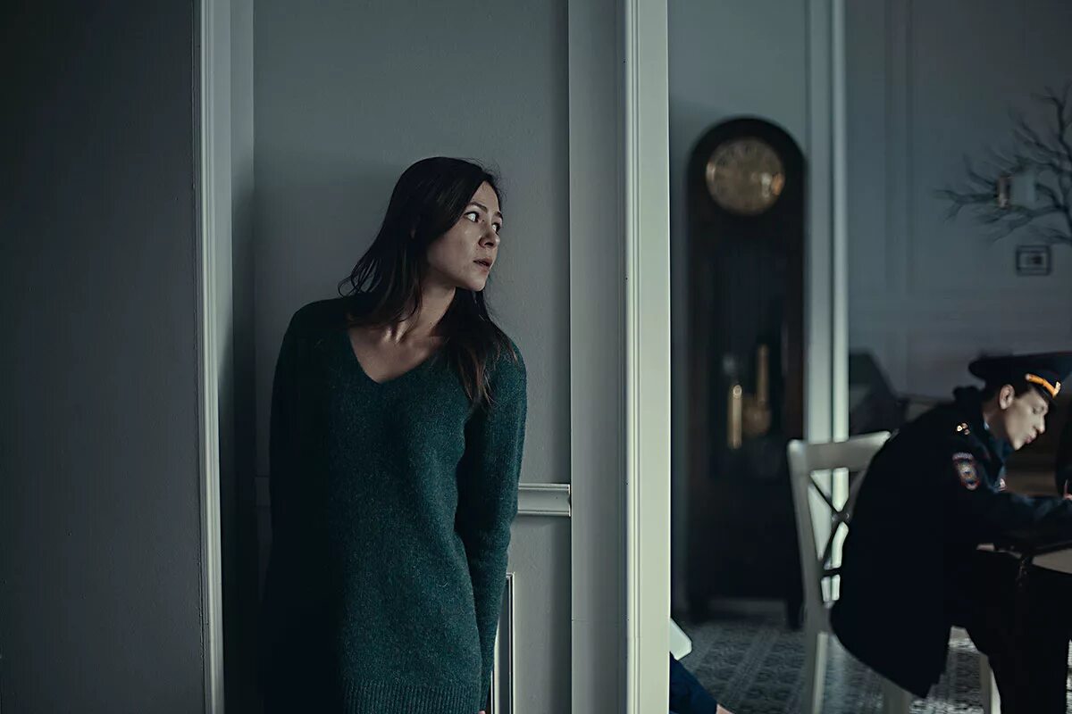 Тварь содержание. Болотная тварь фильм 1982. Тварь из черной лагуны 1954. Насекомые рыбы птицы звери 2 класс окружающий мир. Карусельные лошадки книга пляцковский.