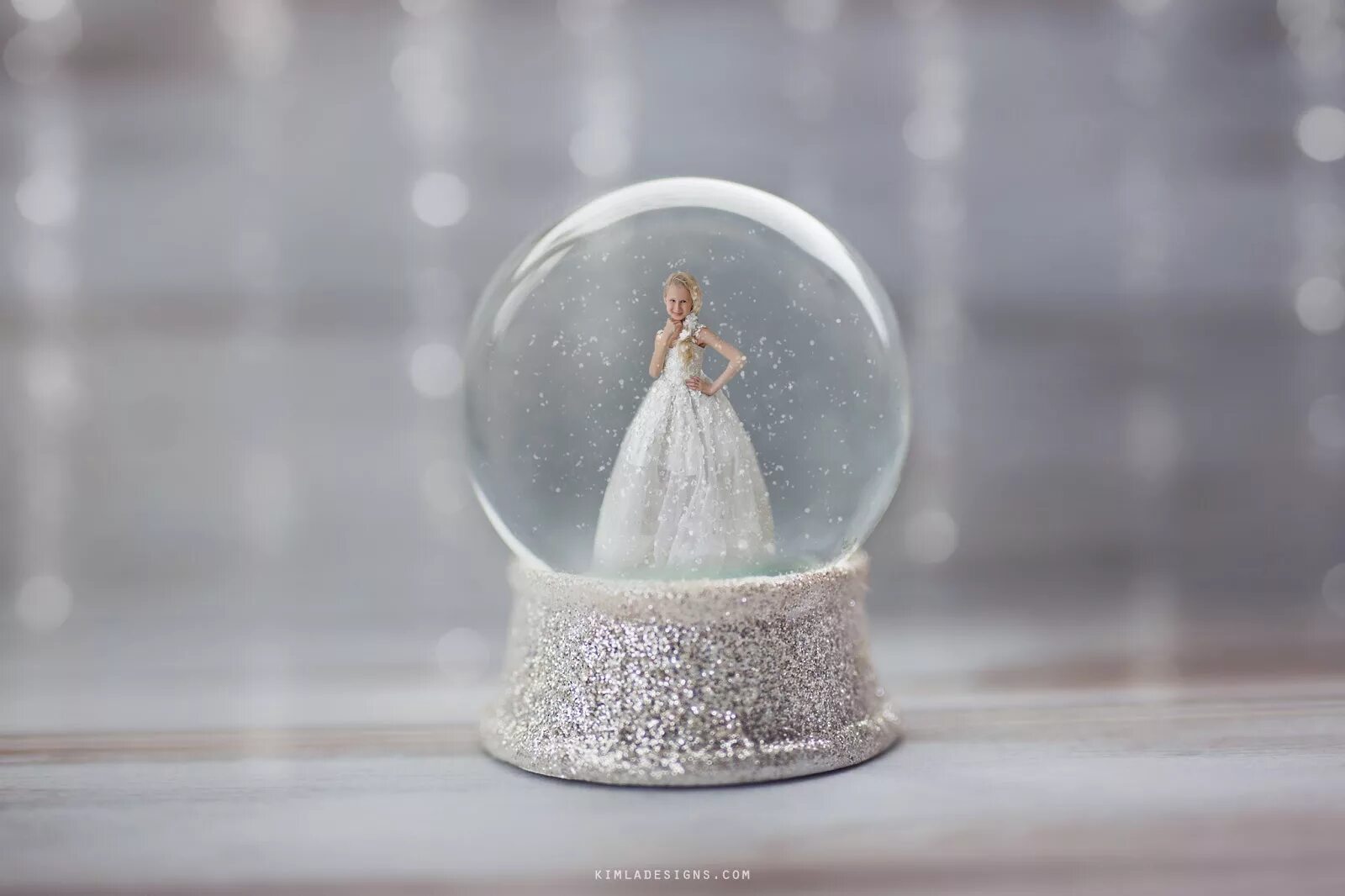 Фраза месяц серебряный шар со свечою внутри автор и произведение. Ахматова и серебряный месяц ярко над серебряным веком стыл. Фраза месяц серебряный шар со свечою внутри. Фраза месяц серебряный шар со свечою внутри. Подсвечник стеклянный шар.