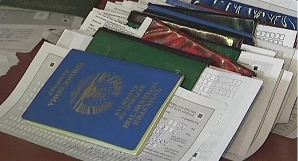 Помощь оформлении иностранных граждан. Миграционный учет иностранных граждан. миграционный учёт иностранных. регистрация иностранного гражданина. миграционный учет иностранных граждан и лиц без гражданства.