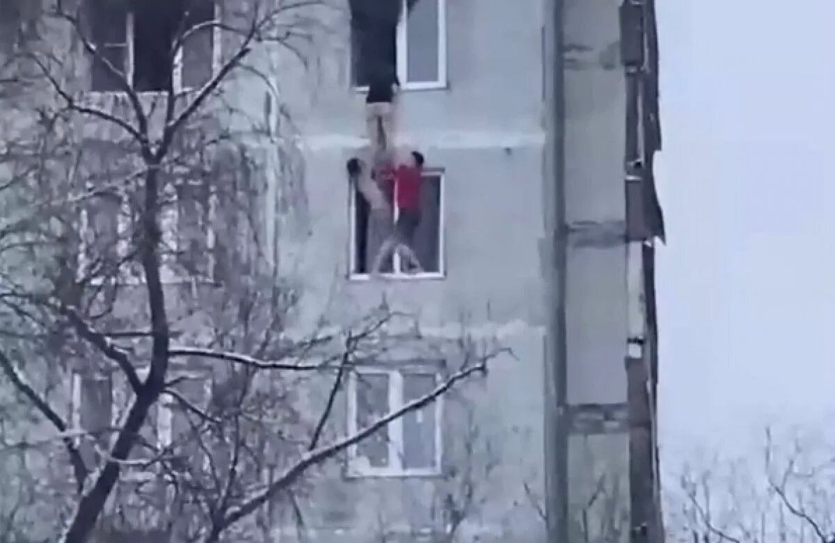 Парень что спас меня оказался