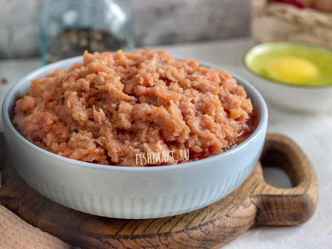 рыбный фарш кормовой. рыбный фарш из щуки. лучший рыбный фарш. рыбный фарш этикетка. фарш рыбный.