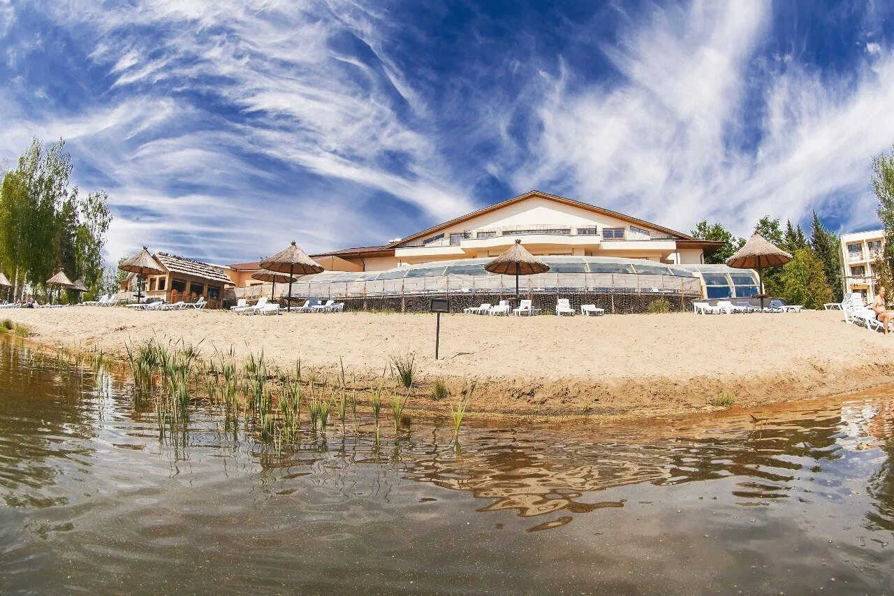 Дом отдыха яхонты таруса. Тихий ход яхонты. Яхонты истра бассейн. Дом отдыха яхонты ногинск. Яхонты р.