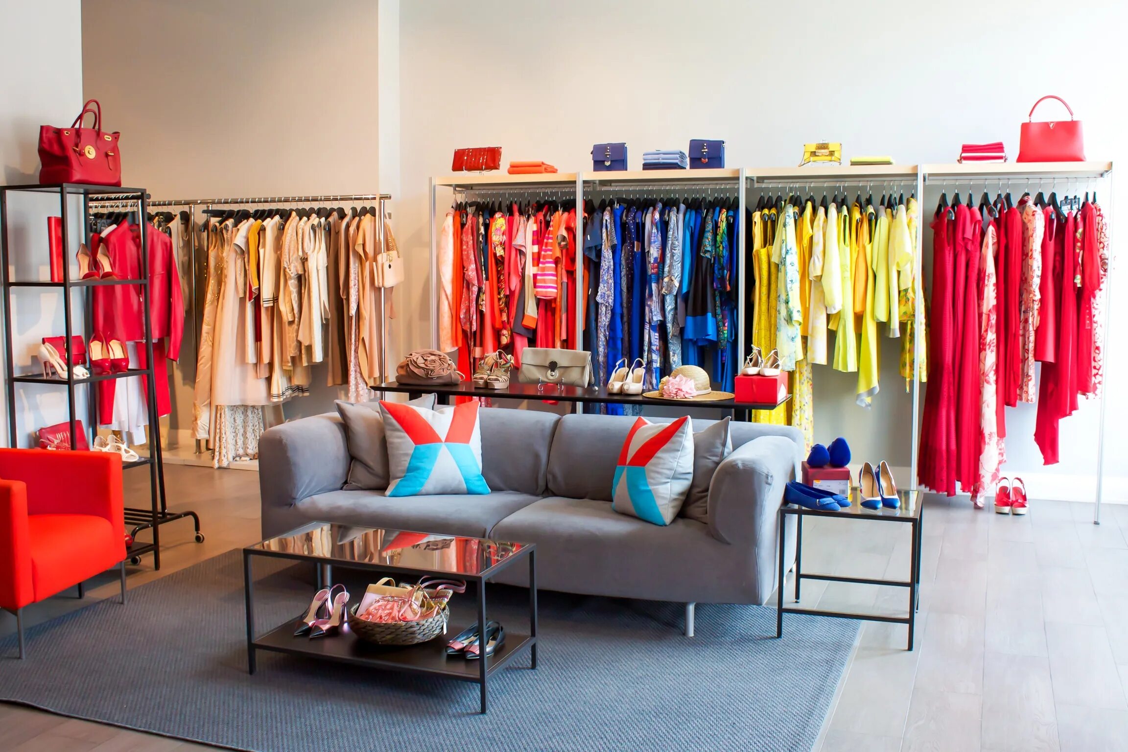 Комиссионный магазин брендовой одежды в москве. Брендовые магазины. Комиссионный магазин брендовой одежды в москве. Комиссионка брендовых вещей в москве. Комиссионный брендовой одежды в москве.