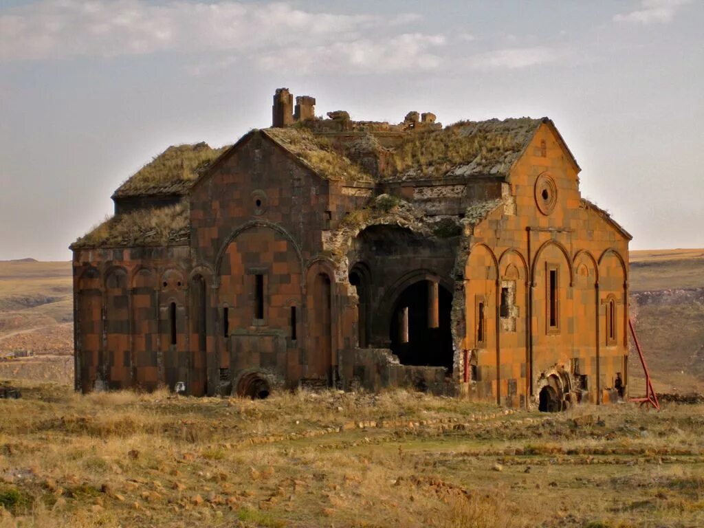 Ани турция армянские церкви. Город ани древний армянский город. Ани столица древней армении. Город ани киликия. Ани турция армянские церкви.