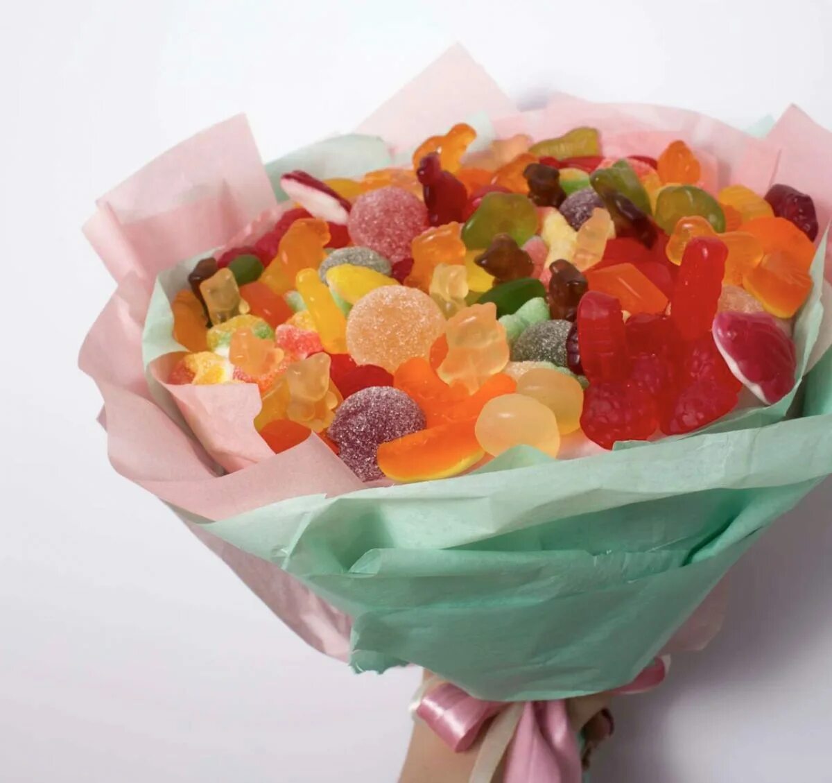 Мармелад цветочки. Букет из мармеладок. Burmar мармелад. Букет из мармелада. Букет из мармеладных ягод.