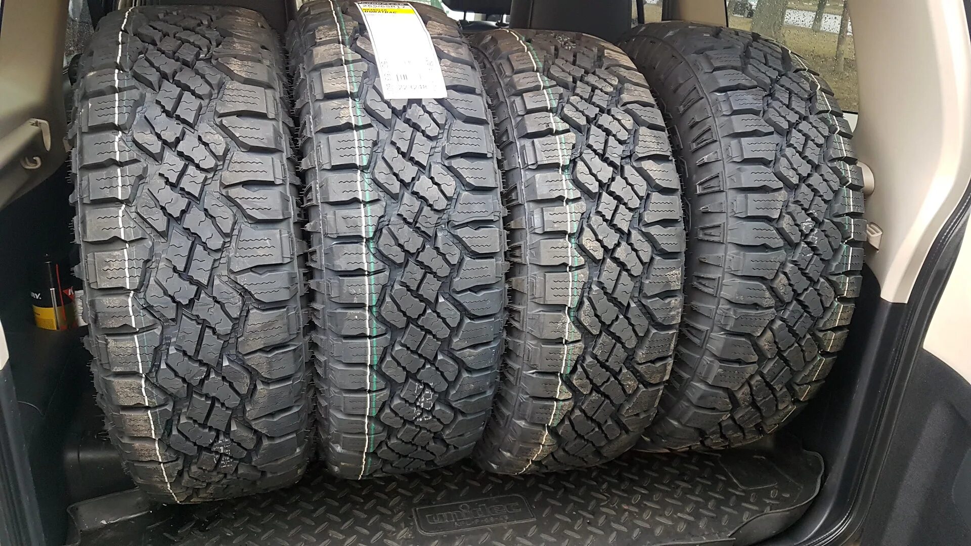 265 65 17 купить в москве. Goodyear Duratrac. Goodyear Wrangler Duratrac 265/65 r18. Шины Гудиер Вранглер дуратрак. Wrangler Duratrac 265/65 r17.