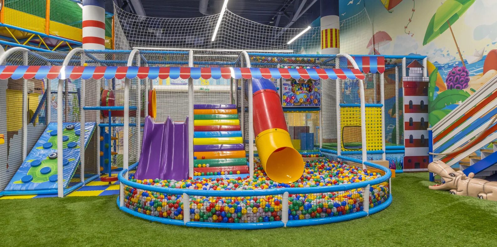 Замания день рождения. Замания тц рио. Замания рио. Замания улица хабарова 2. Тц косино парк замания.