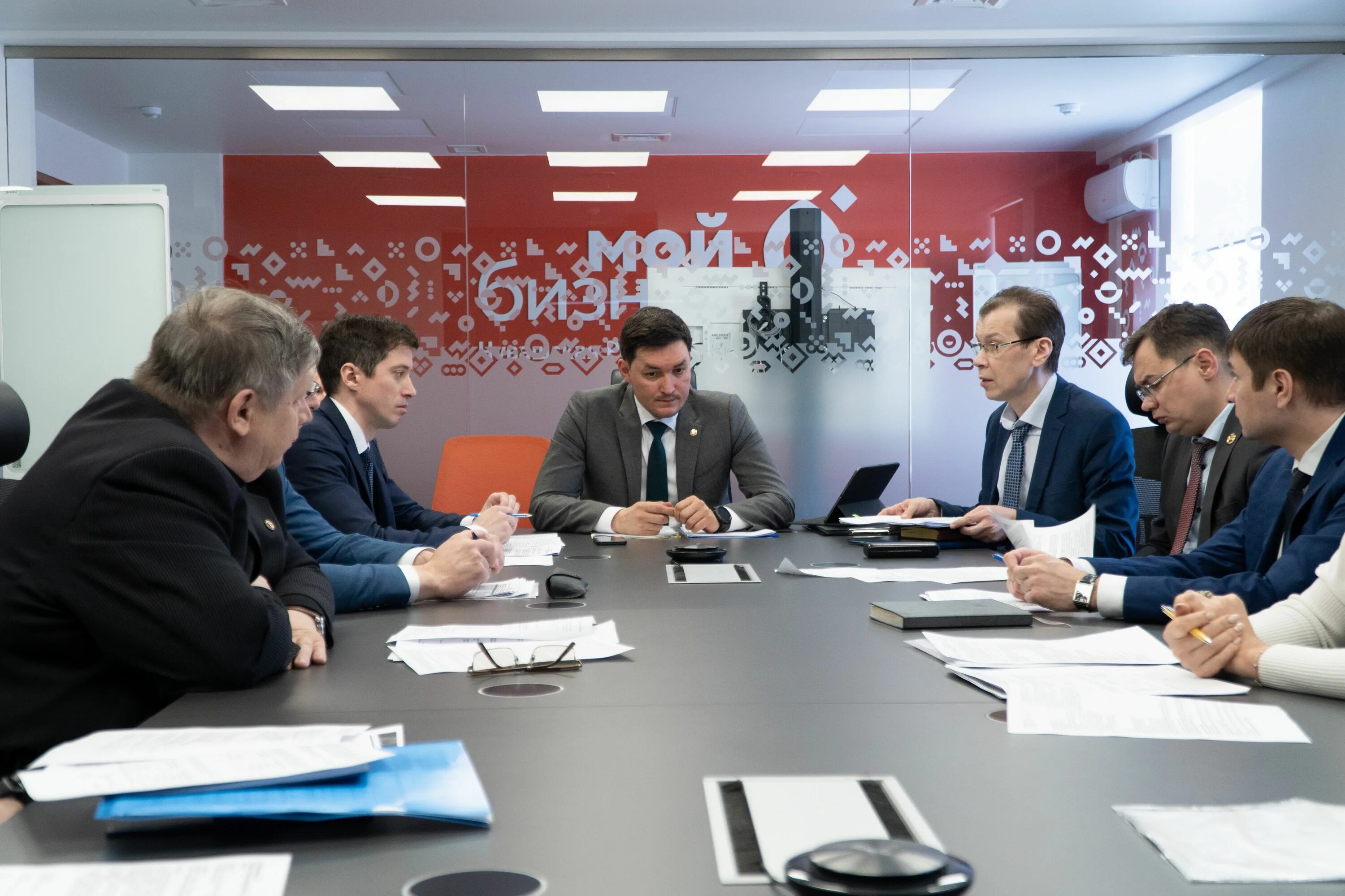 Сайта экспертного совета. Совещание по развитию авиастроения. Комитет промышленности. Штаб по защите предпринимателей москвы. Круглый стол конференция.