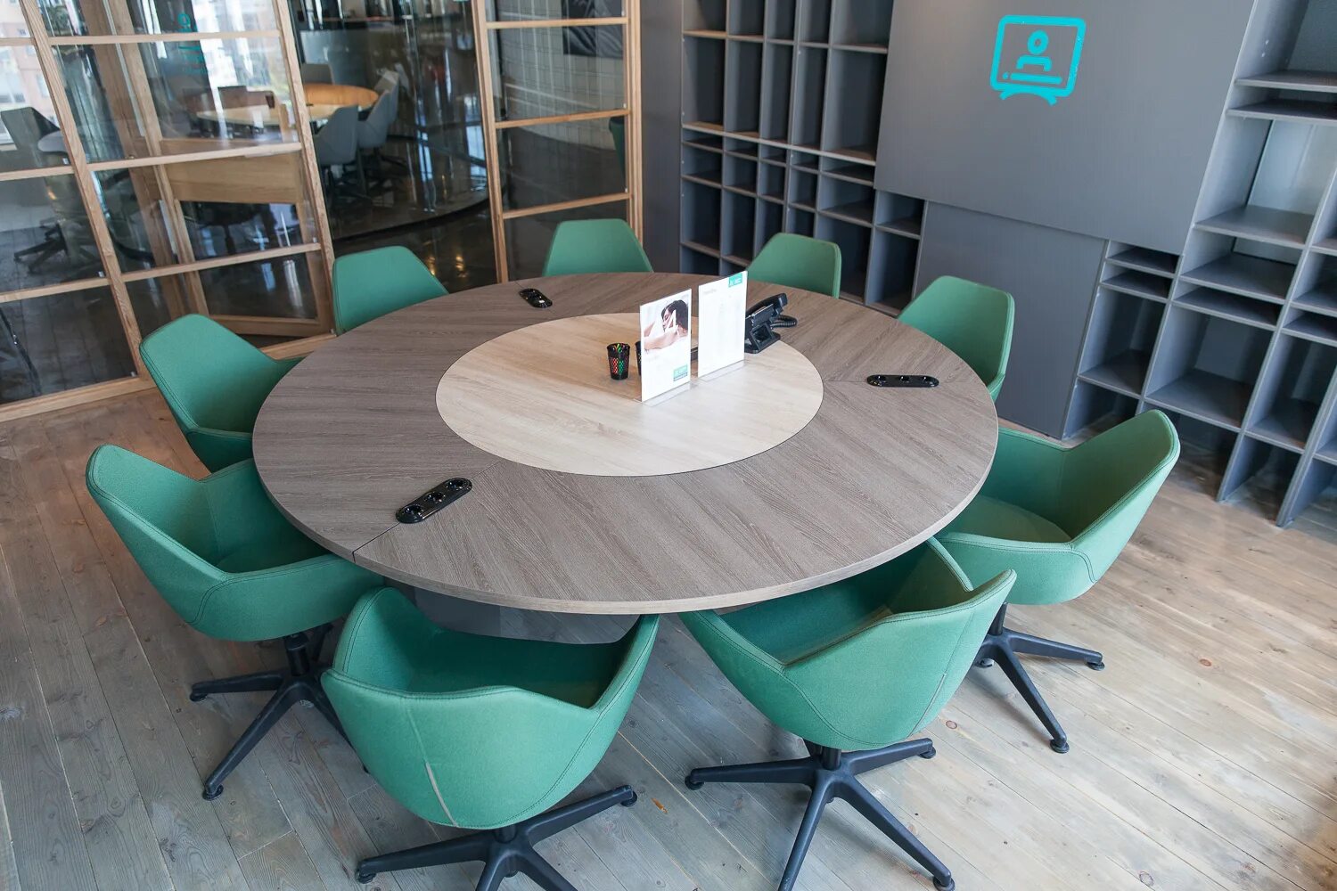 Стол для коворкинга. Мебель для коворкинга. Стол для коворкинга. Стол для зоны коворкинга. Мебель для опен спейс стол.