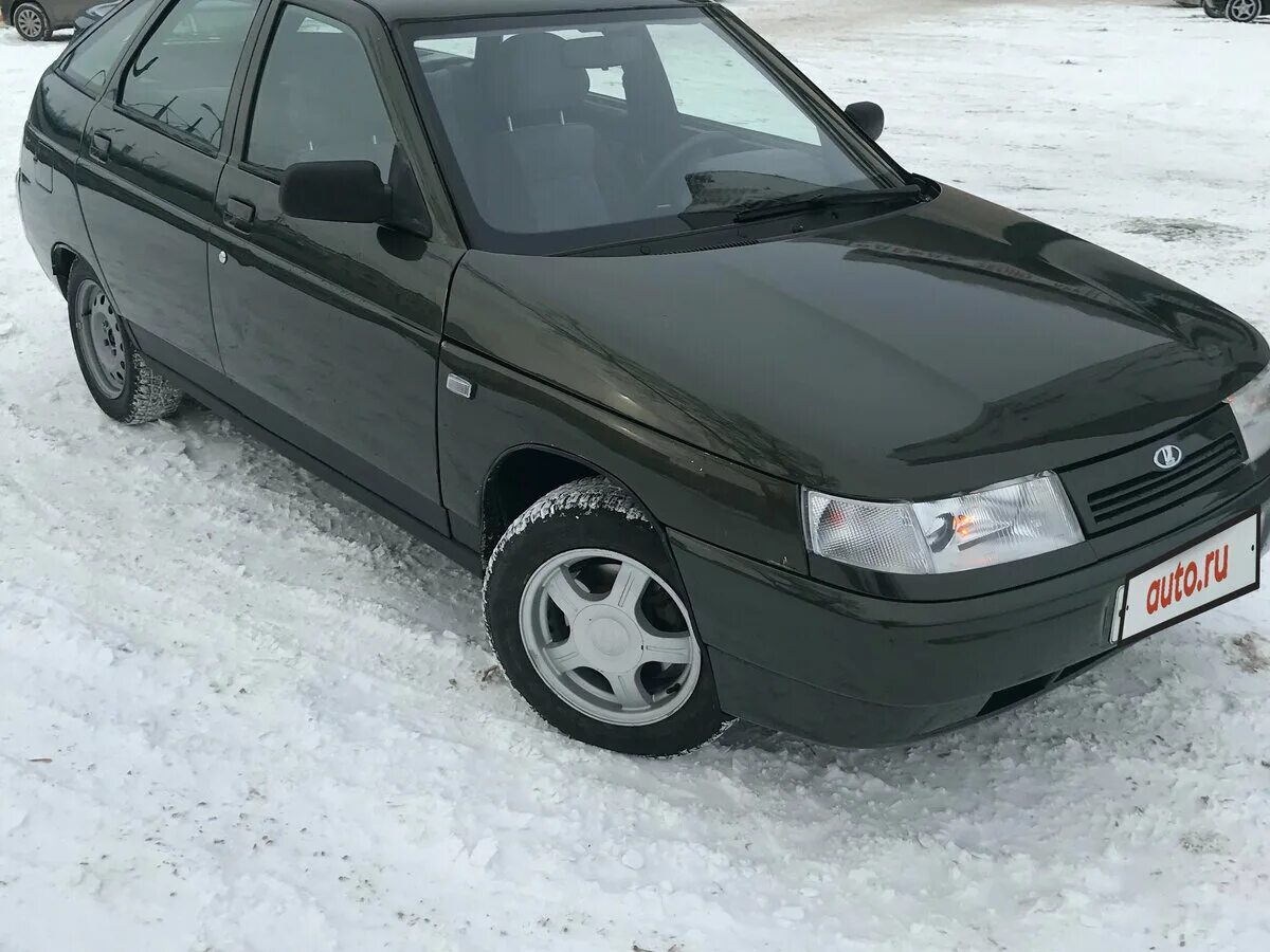 Kia rio 2003 1. Ваз 2110 1995. Киа рио 2003 1. Ваз 2112 2003 года. Ваз 2110 серебряный.