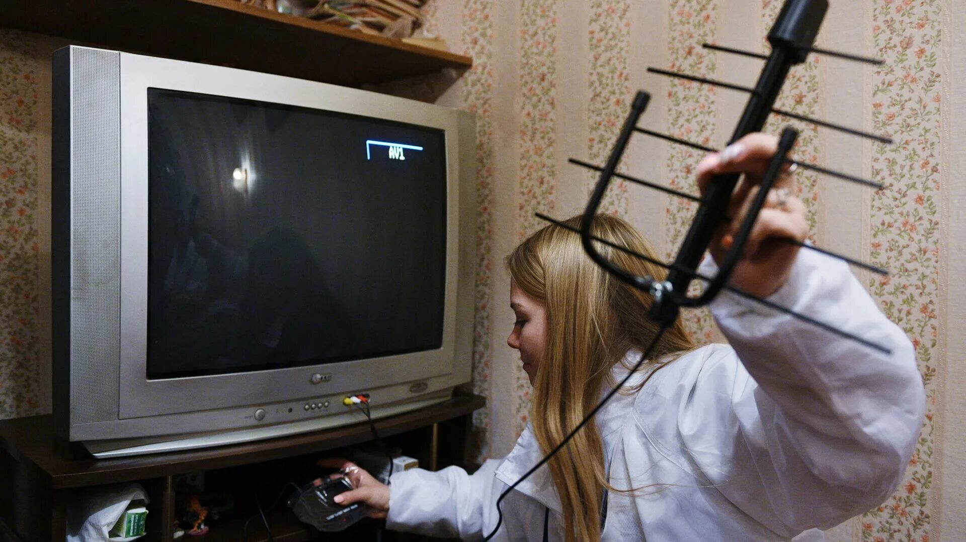 Телевизор не ловит интернет. Аналоговое телевидение. телевизор аналоговое вещание. аналоговое и цифровое телевидение. телевизор цифровое телевидение.