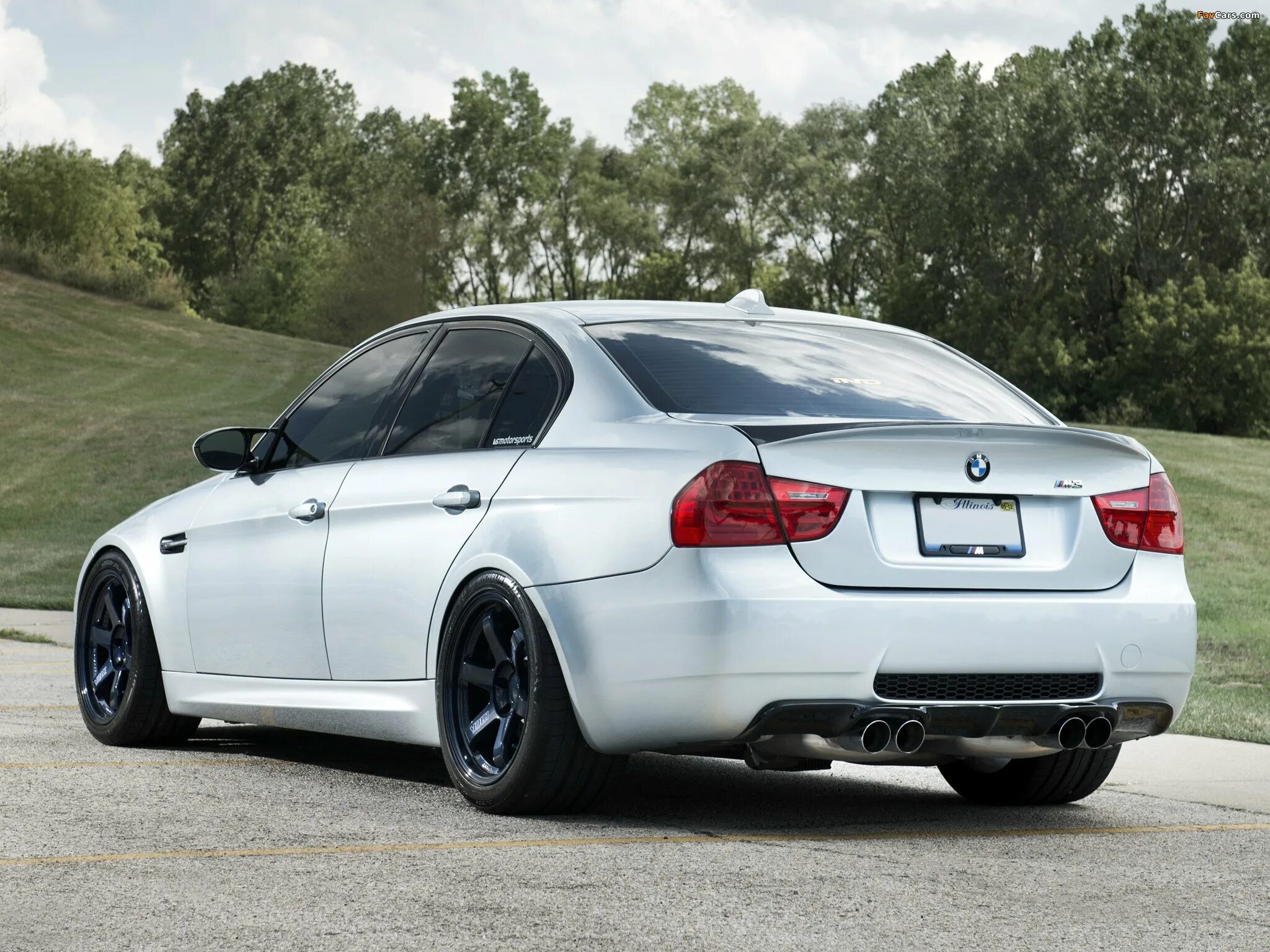 Система е90. Бмв 3 е90. bmw m3 e90. bmw e90 m. bmw m3 e90 sedan.