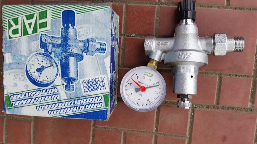 редуктор давления far (fa 2815 34) 3/4 нр(ш) мембранный с манометром. редуктор давления с манометром 3/4 far fa2815 34. мембранный редуктор давления far. редуктор давления far fa283534 муфтовый (вр/нр) ду 20 (3/4"). мембранный редуктор давления far.