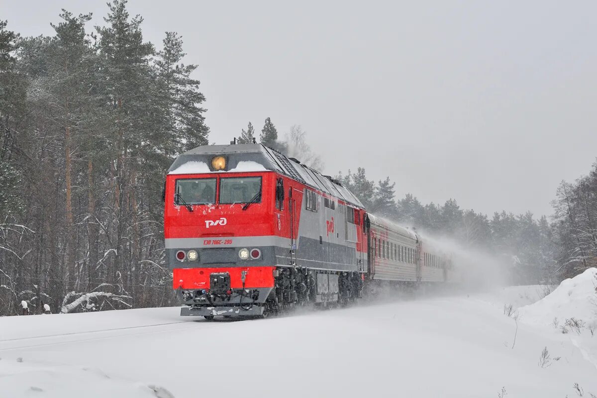 Тэп70бс Ульяновск. Поезд тэп70. Тэп70бс 295. Тэп70бс Барнаул. Тэп зимой