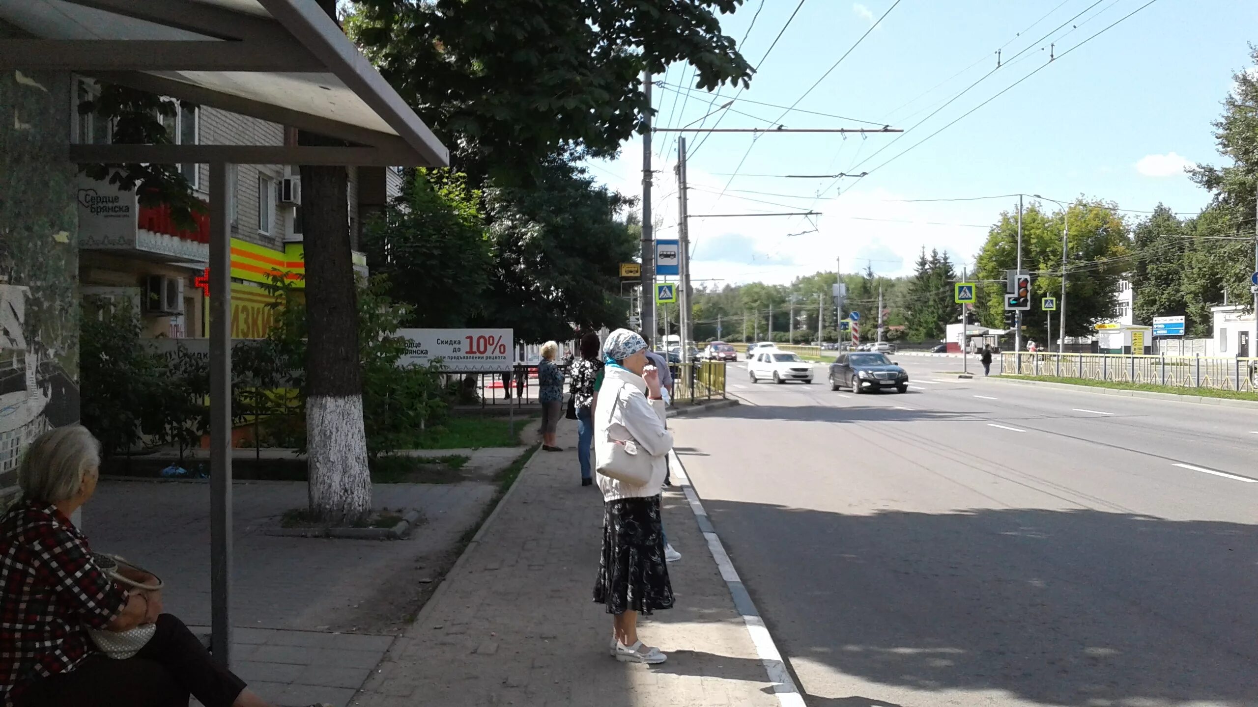 Остановка больница транспорт. Остановка областная больница Брянск. Детская областная больница Брянск остановка. Остановка больница. Остановка поликлиника Челябинск.