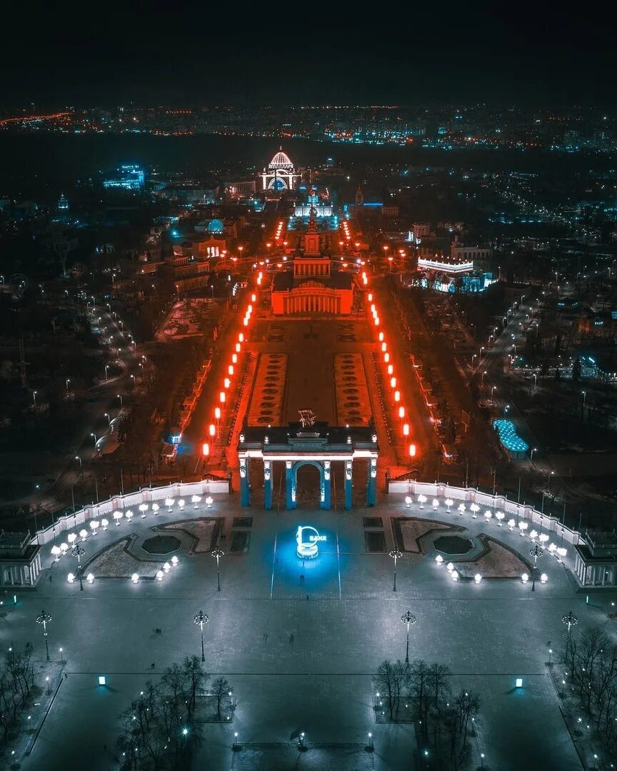 Гуляю по ночной москве. Куда сходить в москве ночью погулять. Москва 2016. Вечерняя москва летом. Воробей горы москва парк.
