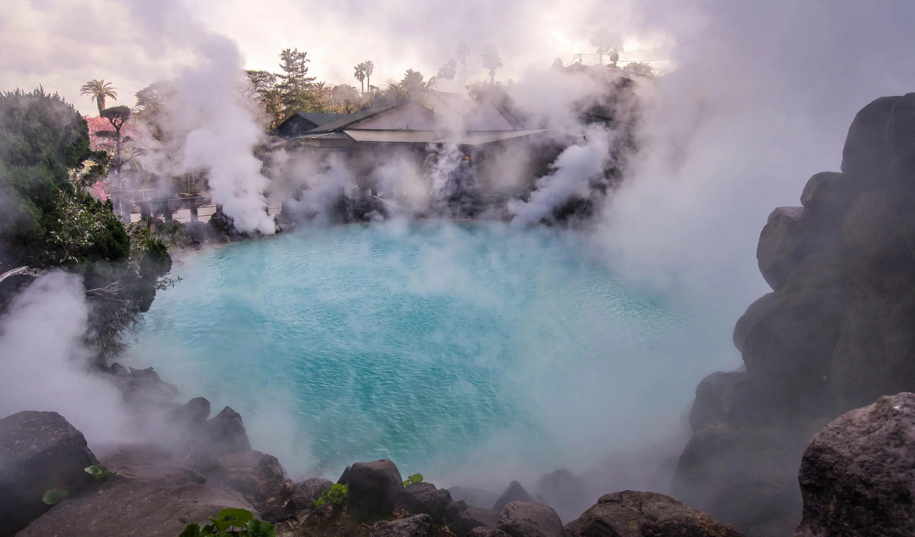 долина гейзеров. долина гейзеров исландия. пар от воды. гейзер флай невада сша. источники горячего пара.