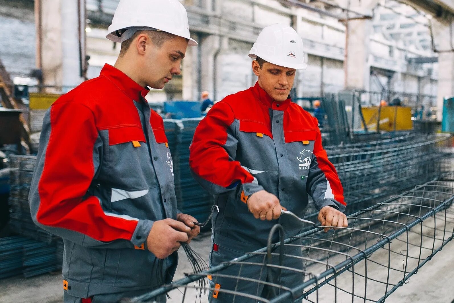 Контролер в отдел охраны. Стюард на спортивные мероприятия. Работа вахтой. Требуется охранник вахта. Кладовщик на складе.