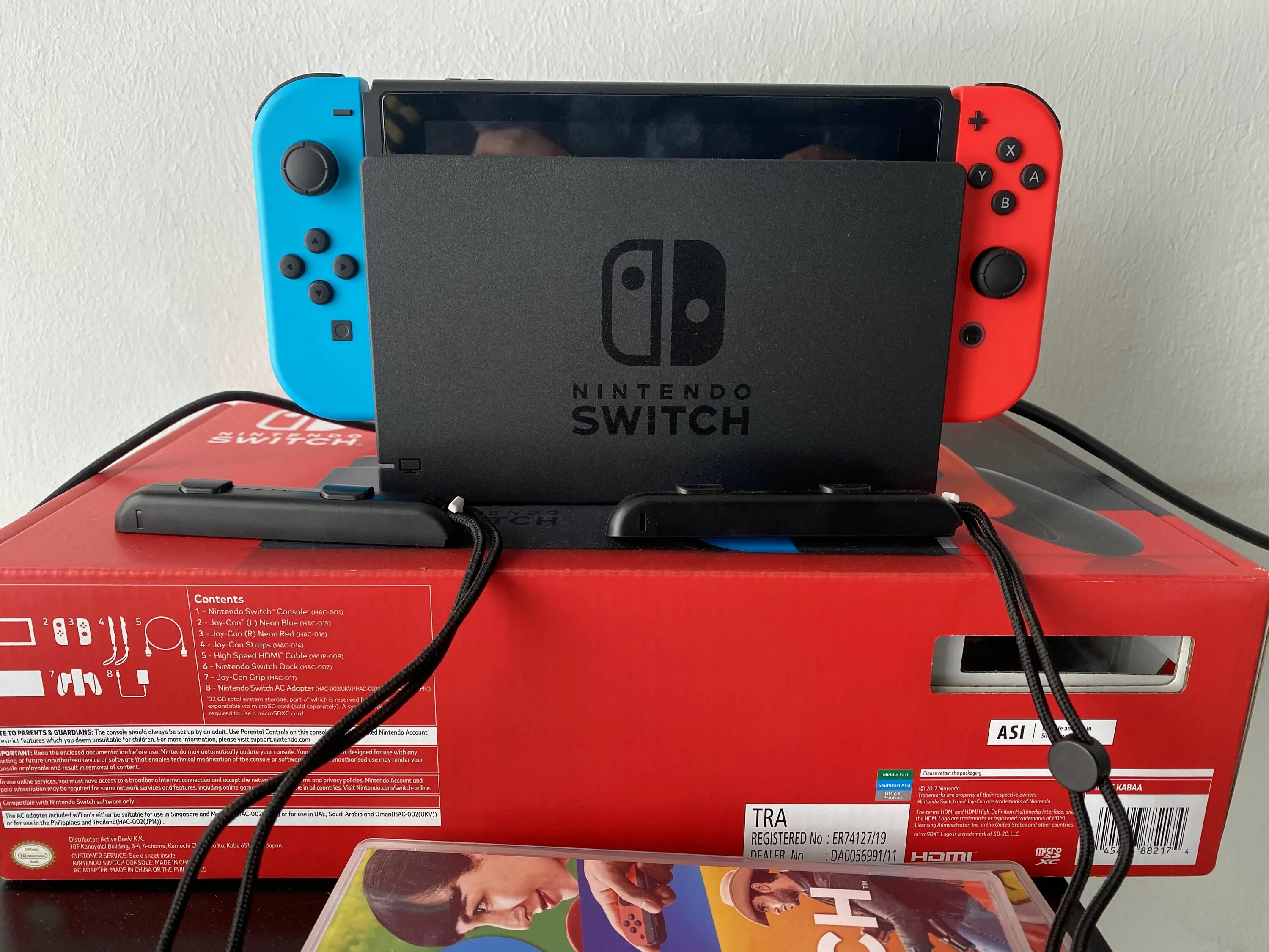 Nintendo Switch комплектация. Nintendo Switch Neon v2. Nintendo Switch 2. Nintendo Switch Hac-001.