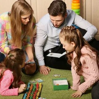 Играть в семейную жизнь