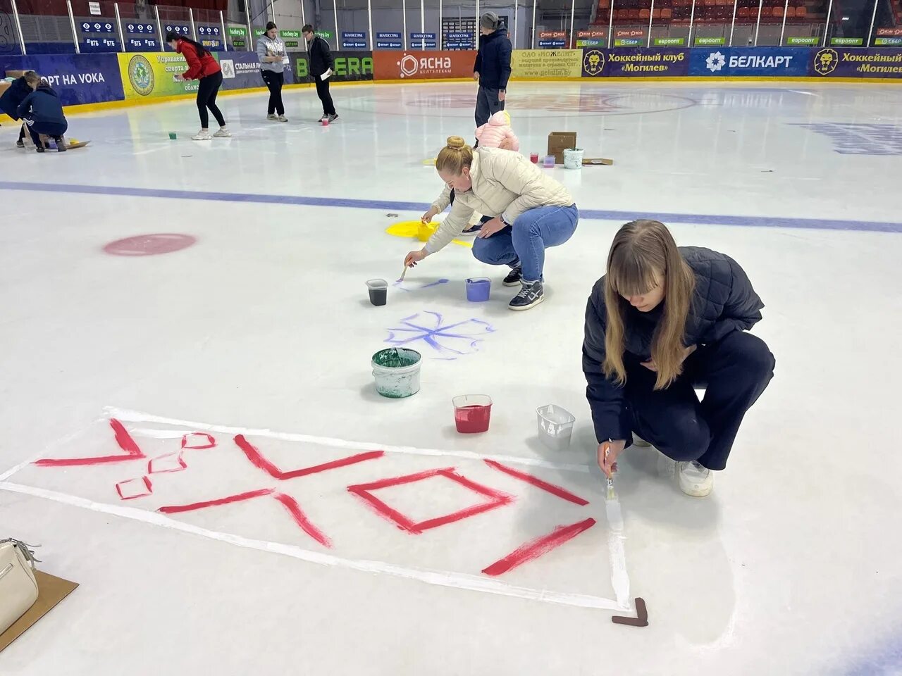 Могилев арена ледовая. Ледовый дворец могилев катание. Ледовый дворец могилев катание. Ледовый дворец могилев катание. Псков ледовый ледовый дворец.