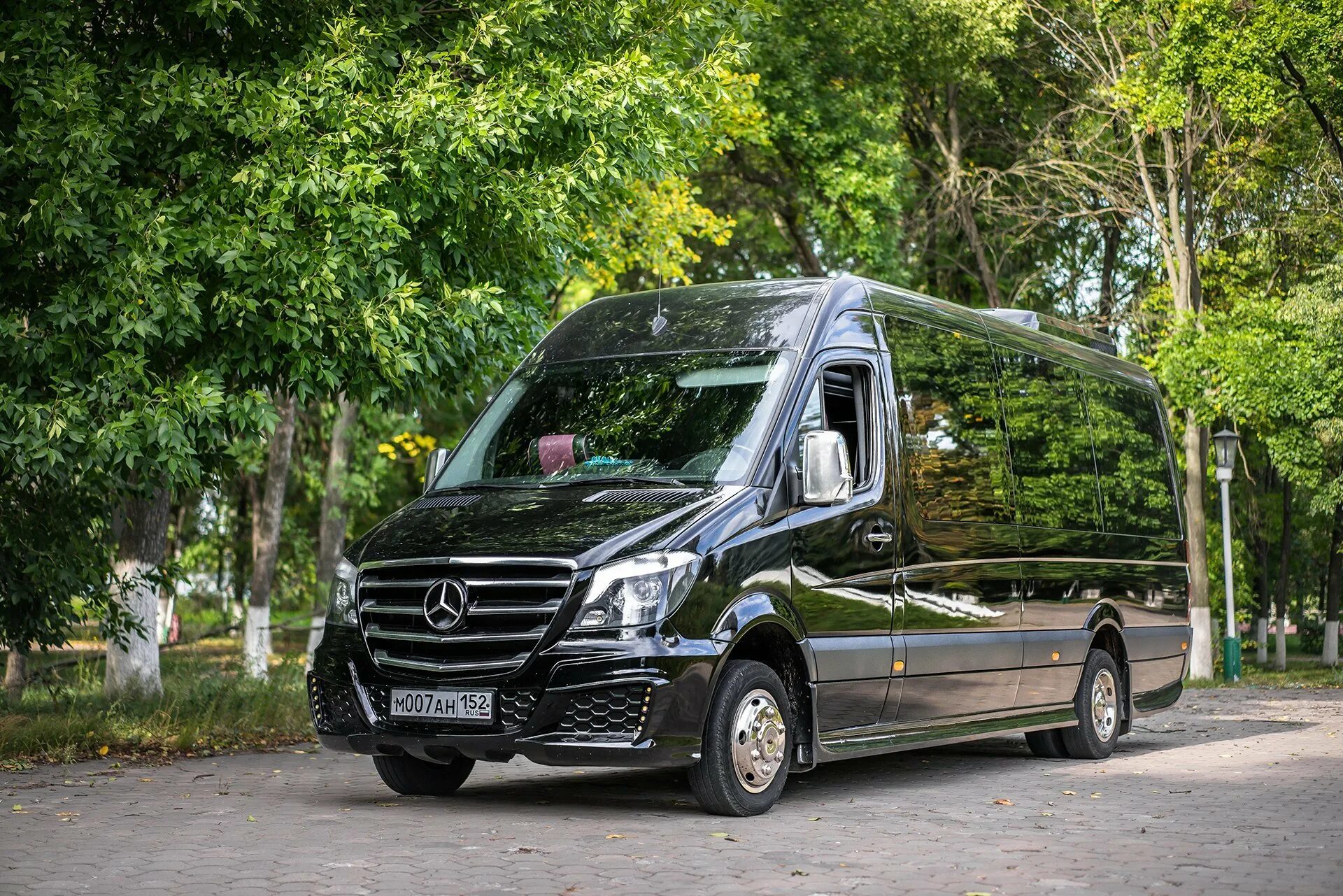 Мерседес Спринтер. Мерседес Бенц Спринтер пассажирский. Mercedes-Benz Sprinter 2. Mercedes Sprinter 2022.