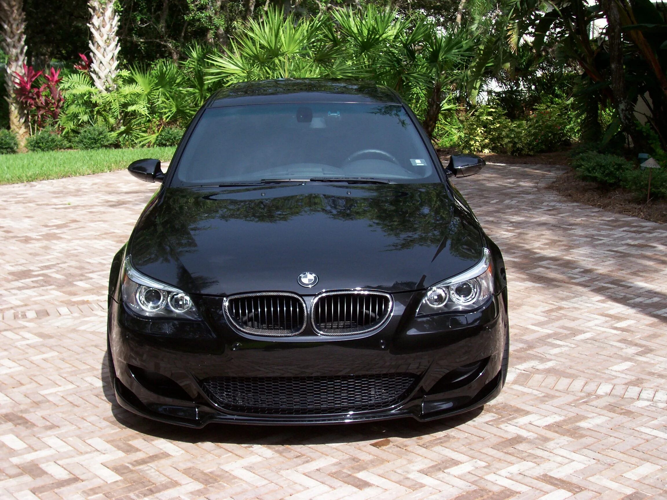 БМВ 5 е60. BMW 5 e60 черная. BMW e60 Carbon Schwarz. БМВ 5 е60 черная. Бмв е60 черная