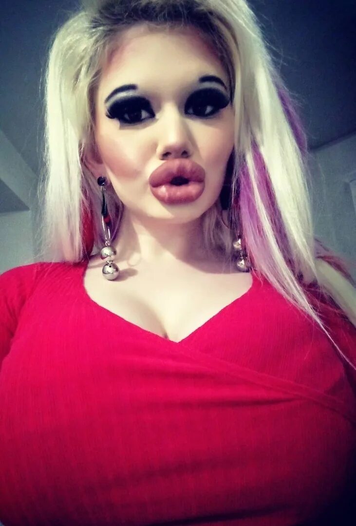 Стефани мюлик bimbo. Муклы дягилева. Девушки с силиконовыми губами. Громадные силиконовые. Громадные силиконовые.