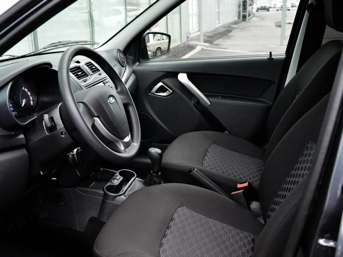 Лада гранта лифтбек классик 22 белая. Lada granta седан 2022. Лада гранта седан 2020 салон. Рнф поддержанные проекты 2020. Лада гранта спорт драйв актив.