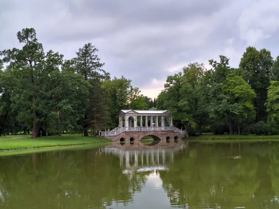Город пушкин царское село екатерининский парк. Г пушкин спб. Город пушкин надпись. Код города пушкина. Санкт-петербург павильон грот.