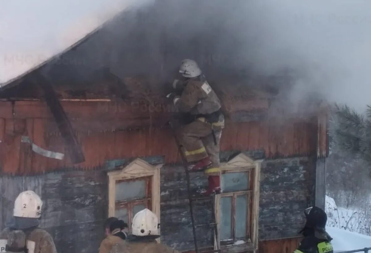 Дом новости 17.03 2024. Пожары в Калужской области. Пожар в деревне Шмелево. Пожар в Калуге вчера. Пожары в Калуге 1742 года.