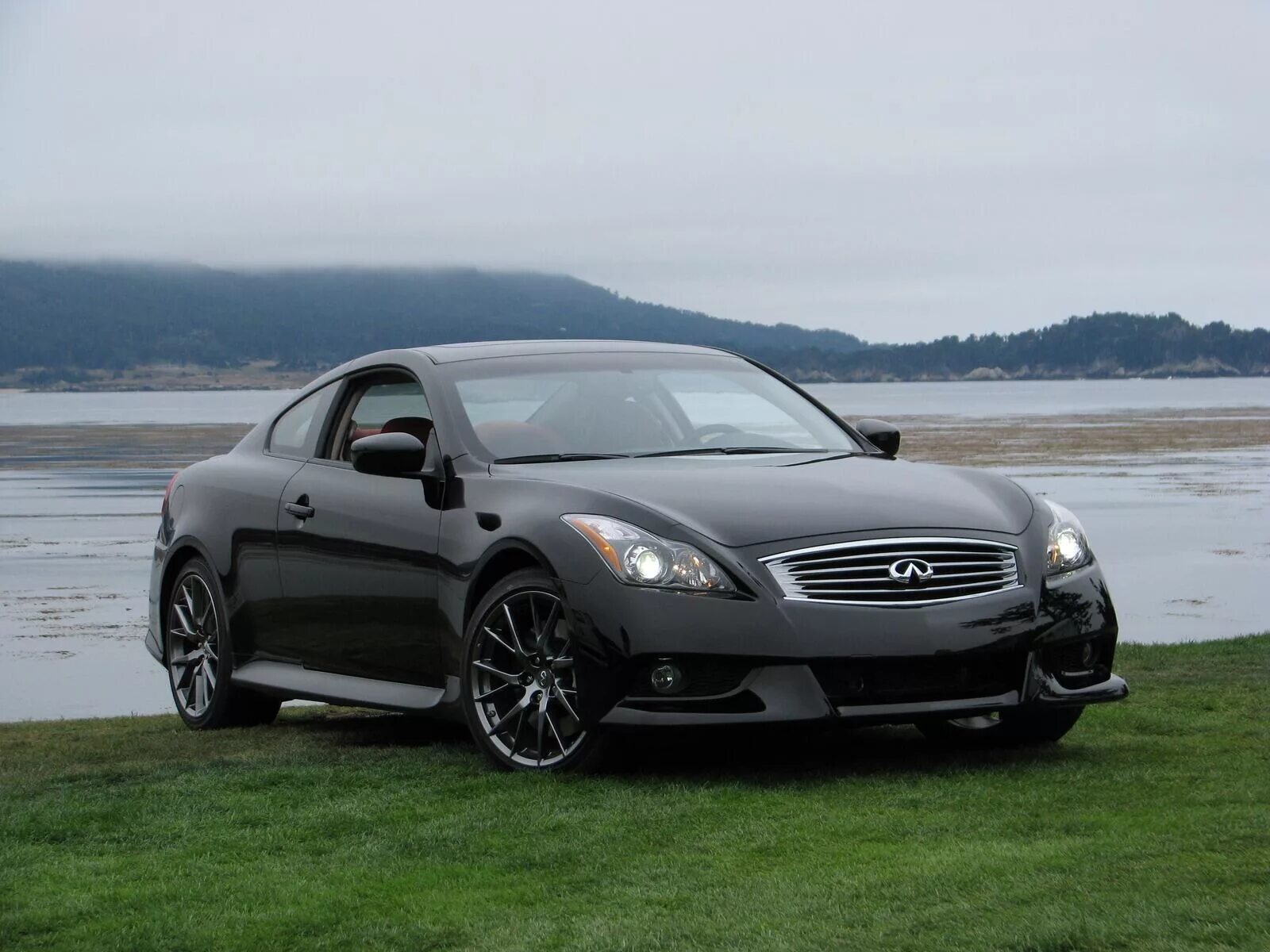 Infiniti Q60 2014 года выпуска, 1 поколение, купе - комплектации и модификации а