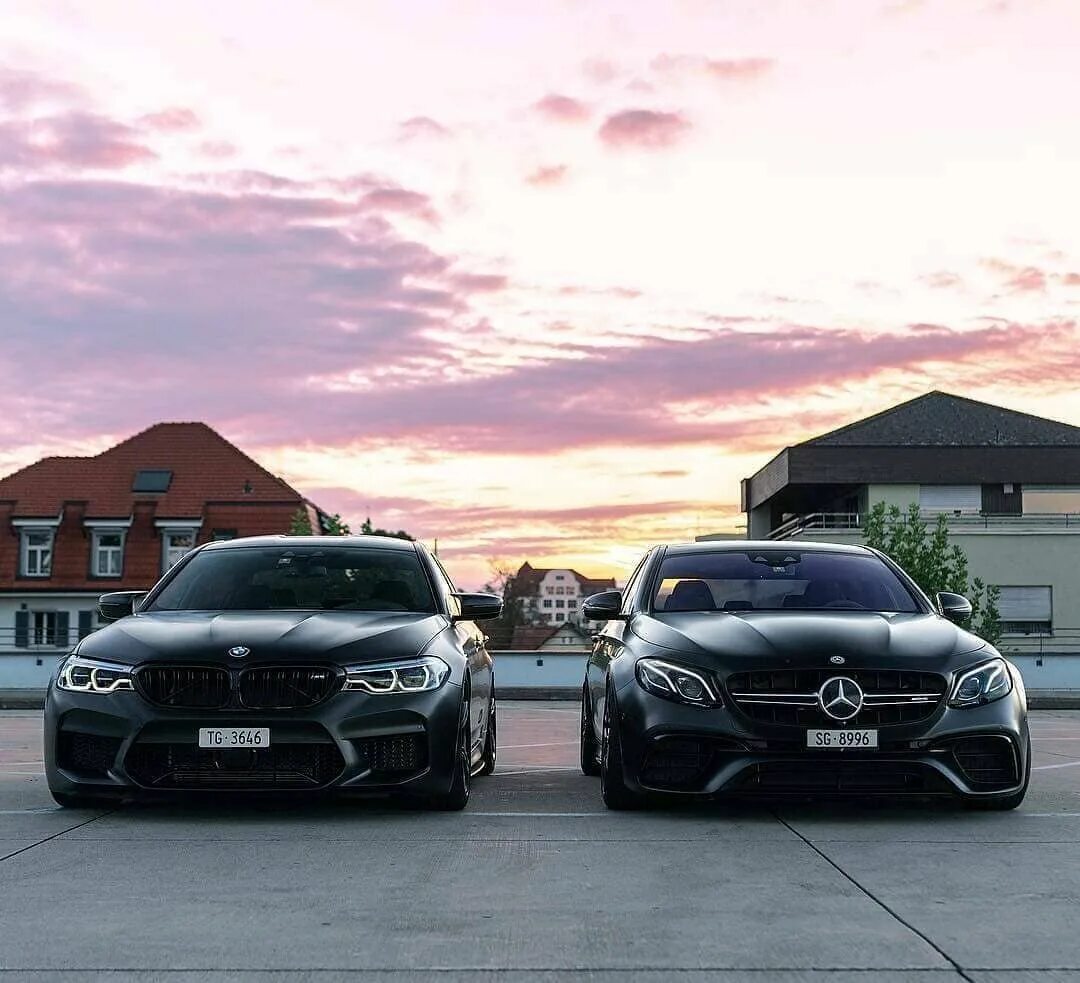 Две машины шли. Две машины шли. Две машины шли. Bmw m6 e24. Bmw e60 vs lexus.