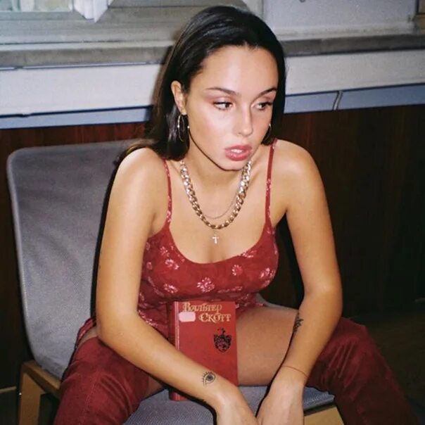 Новые участницы группы Serebro рассказывают о себе