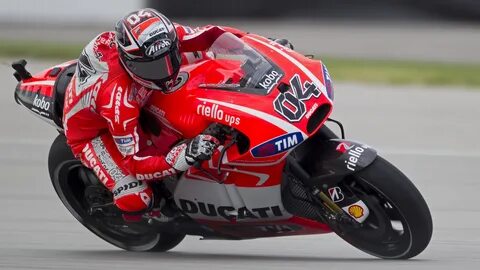 Moto racing