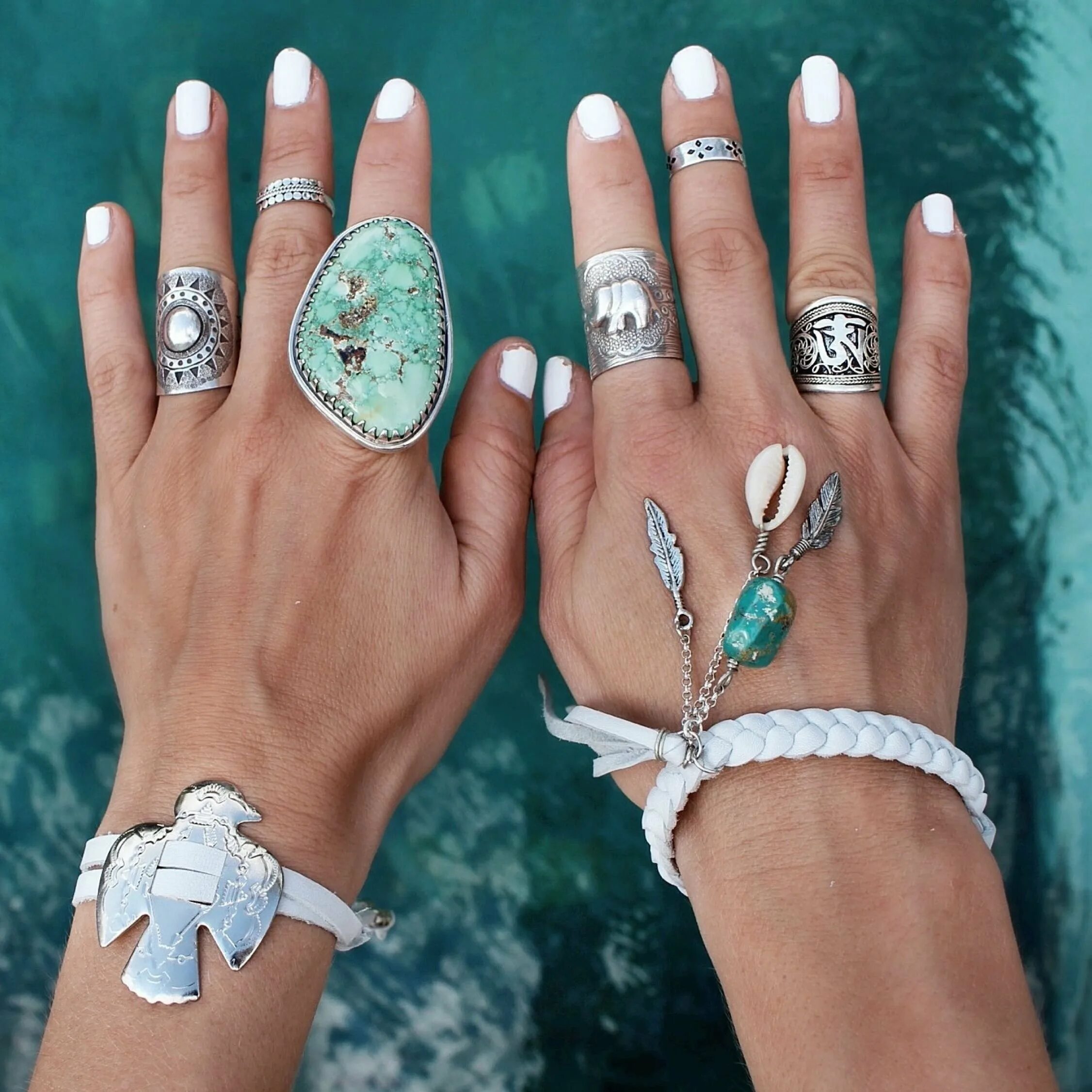 Бохо кольца. Бохо украшения серебро. Кольца в стиле бохо серебро. Серебряные украшения в стиле бохо. Этно кольца.