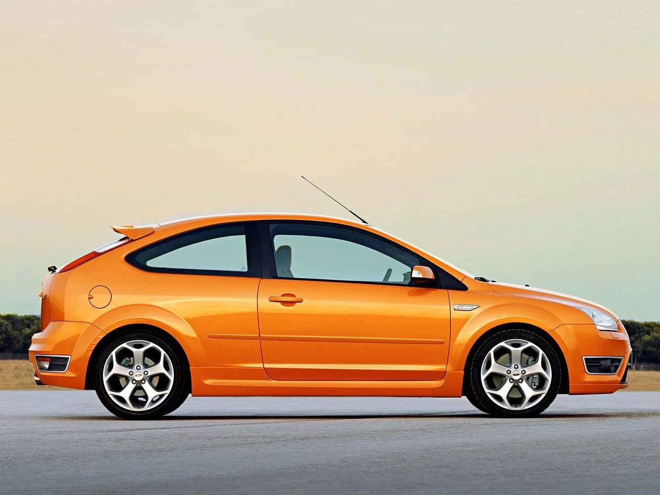 Ford Focus St (mk2) 2006. Ford Focus St 2005. Ford Focus Hatchback 2008 3 Doors. Ford Focus 2 купе. Форд хэтчбек 2005