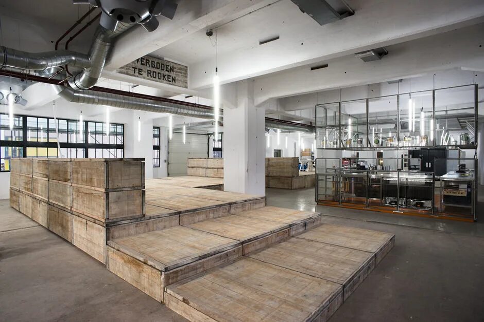 The hit factory. Into the factory. Brooklyn реновация. Factory office photography. Into the factory.